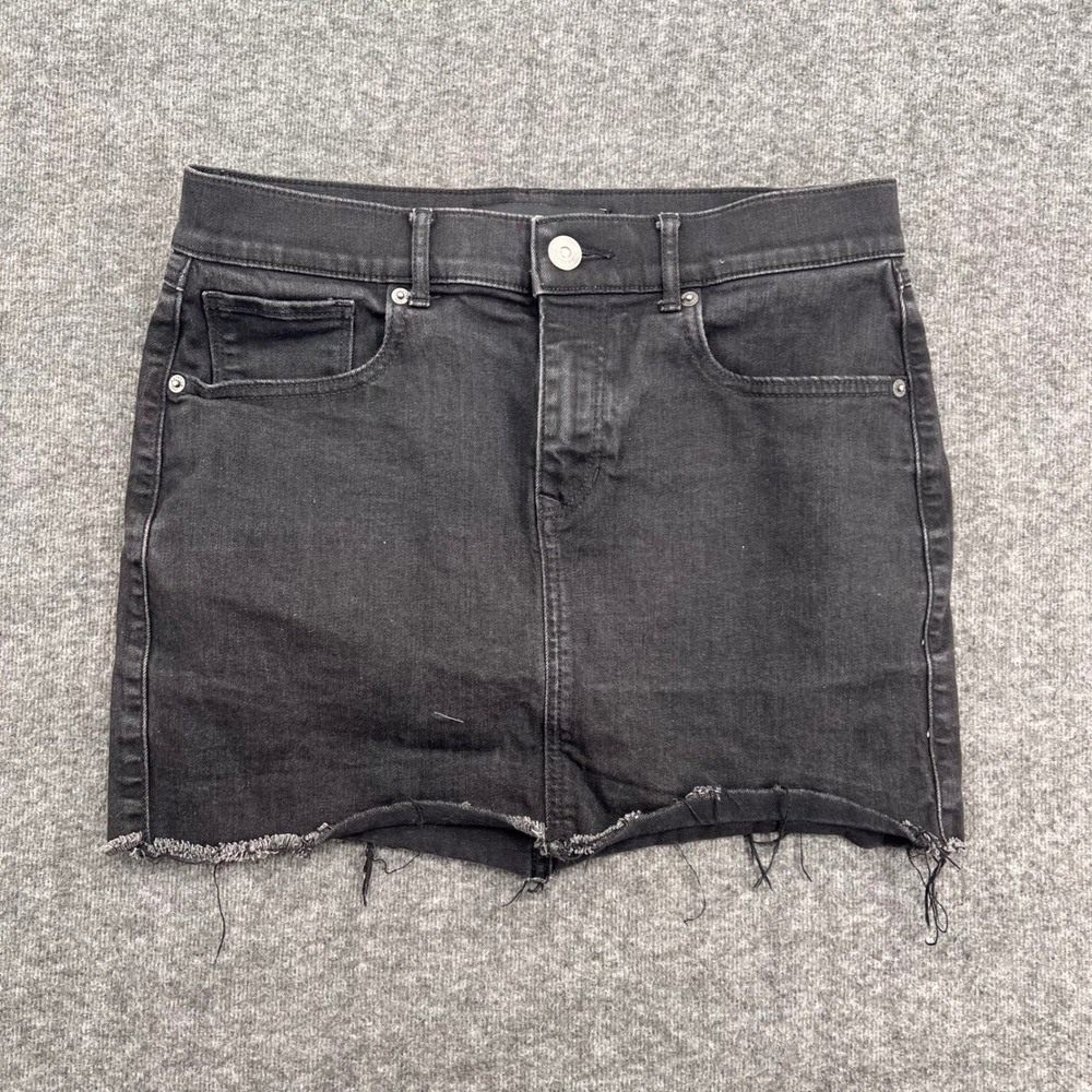 Express Womens Washed Black Denim Straight Mini Skirt Mid Rise Raw Hem Size 6